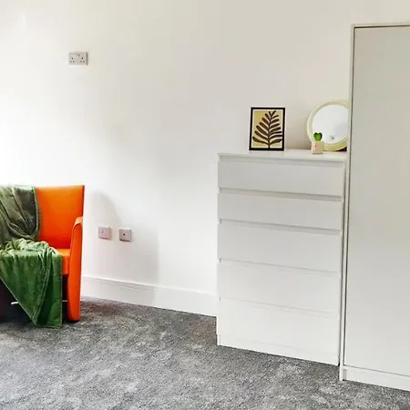 Apartment Gilpin House